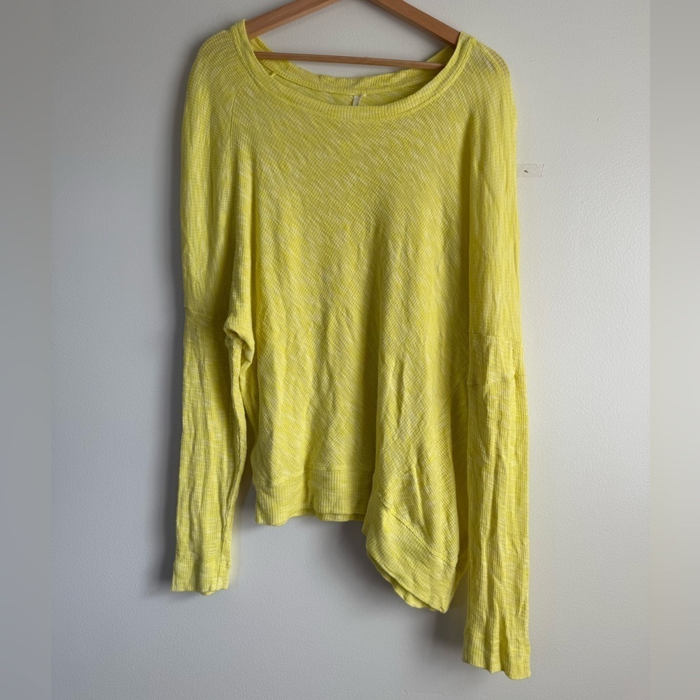 By Anthropologie Ribbed Knit Drop Shoulder Asymmetric Butter Yellow Top Basics M